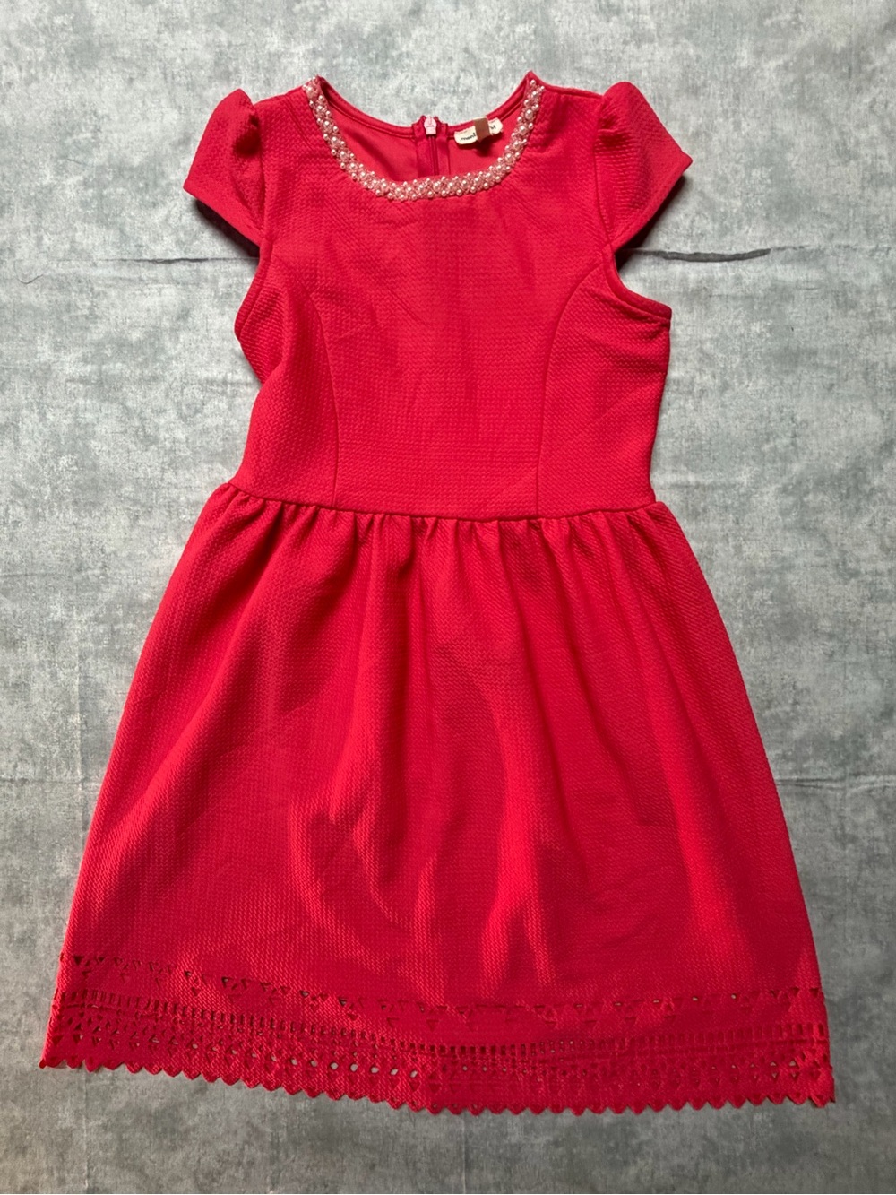 MONTEAU" WINE COLOUR PEARL AND RHINESTONE TRIM DRESS SIZE L (14)
